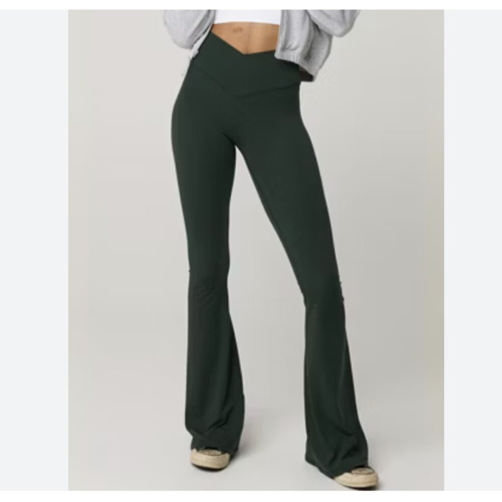 Medium Aerie green flare crossover leggings